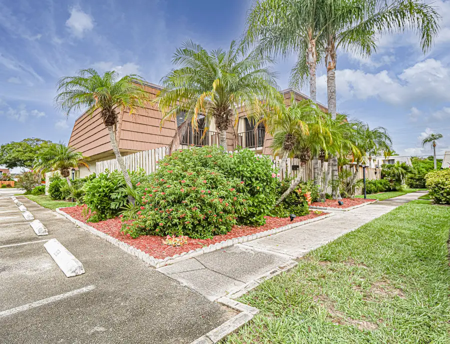 1166 6th Avenue #15C, Vero Beach, FL 32960 - #2