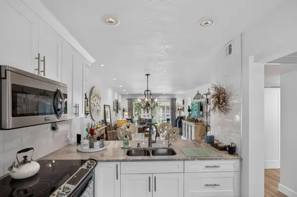 1211 Bahama Bend #F2, Coconut Creek, FL 33066