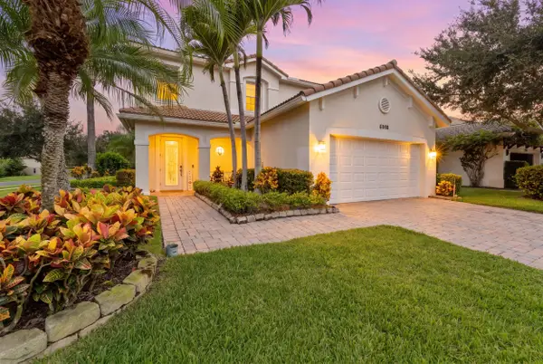 6088 SE Crooked Oak Avenue, Hobe Sound, FL 33455