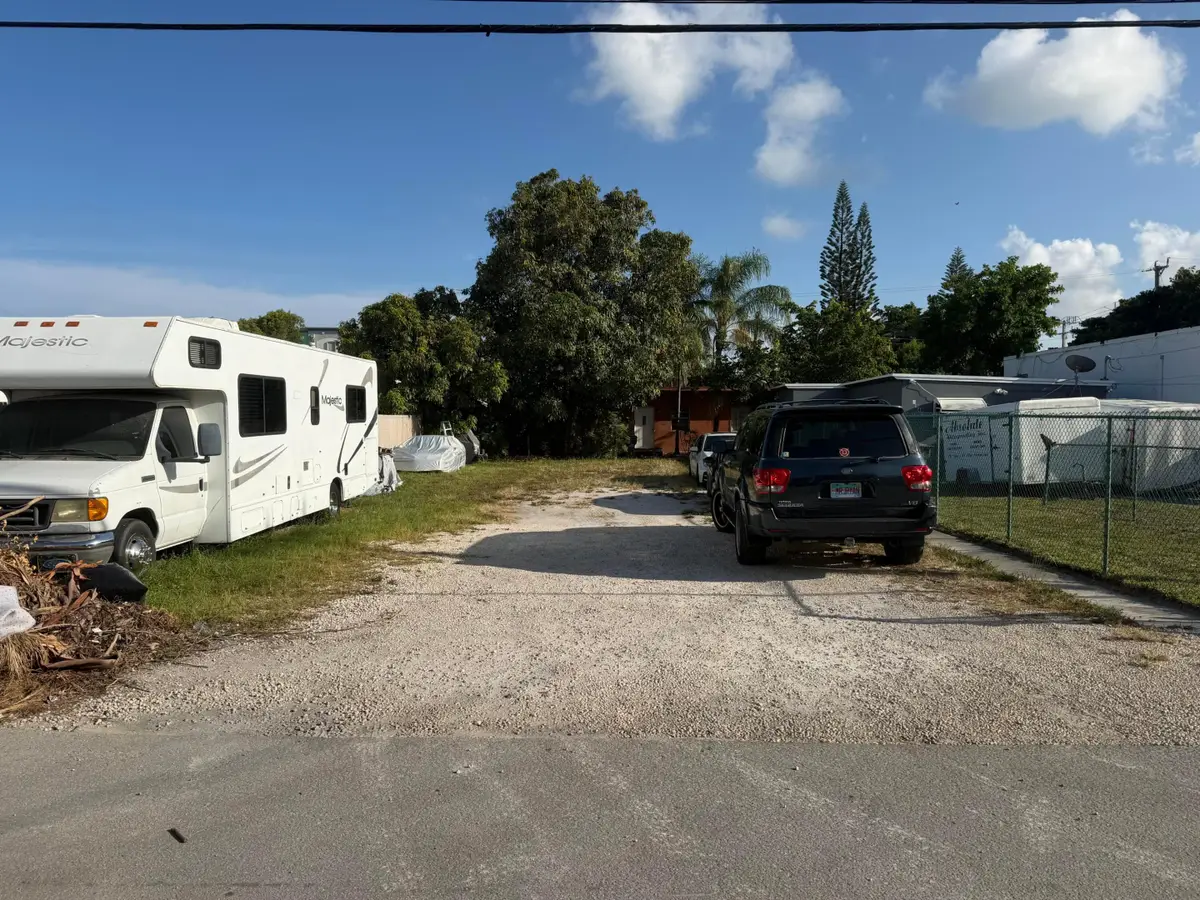 2136 Collins Court #1-2, Hollywood, FL 33020 - #1