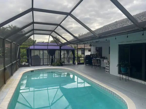 8016 NW 27th Court, Sunrise, FL 33322