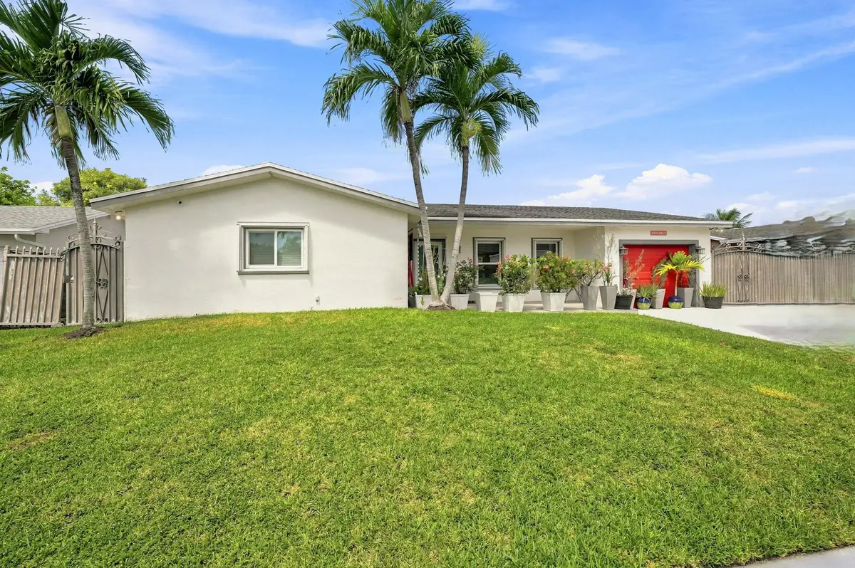 16820 SW 108th Avenue, Miami, FL 33157 - #1