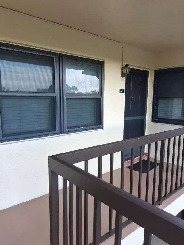 4693 E Lucerne Lakes Boulevard E #202, Lake Worth, FL 33467