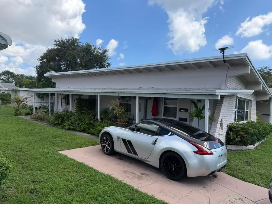 37 SE 14th Street #12, Dania Beach, FL 33004 - #3