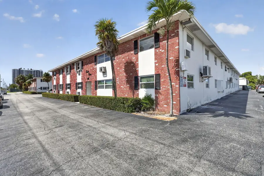 810 Lake Shore Drive #25, Lake Park, FL 33403 - #2