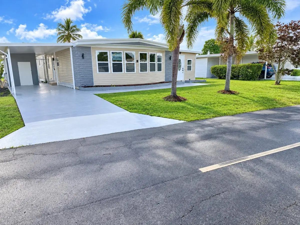 8572 Crown Drive, Boynton Beach, FL 33436 - #1