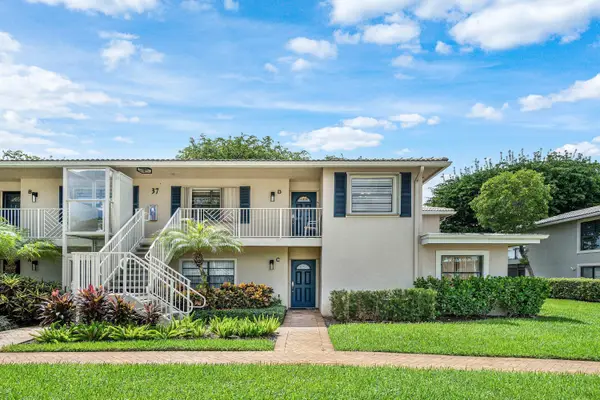 37 Stratford Lane W #D, Boynton Beach, FL 33436