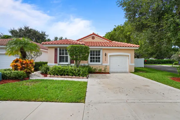 15298 SW 49th Street, Davie, FL 33331