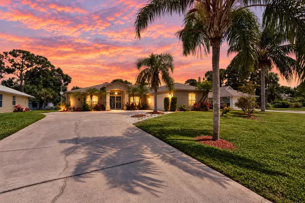 173 Easy Street, Sebastian, FL 32958