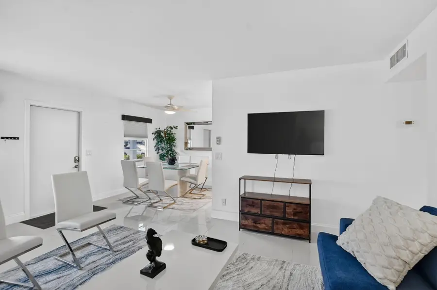 1061 Exeter D, Boca Raton, FL 33434 - #3