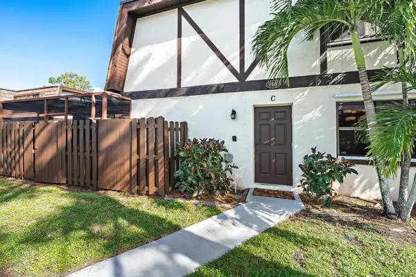 148 Weybridge Circle #C, Royal Palm Beach, FL 33411
