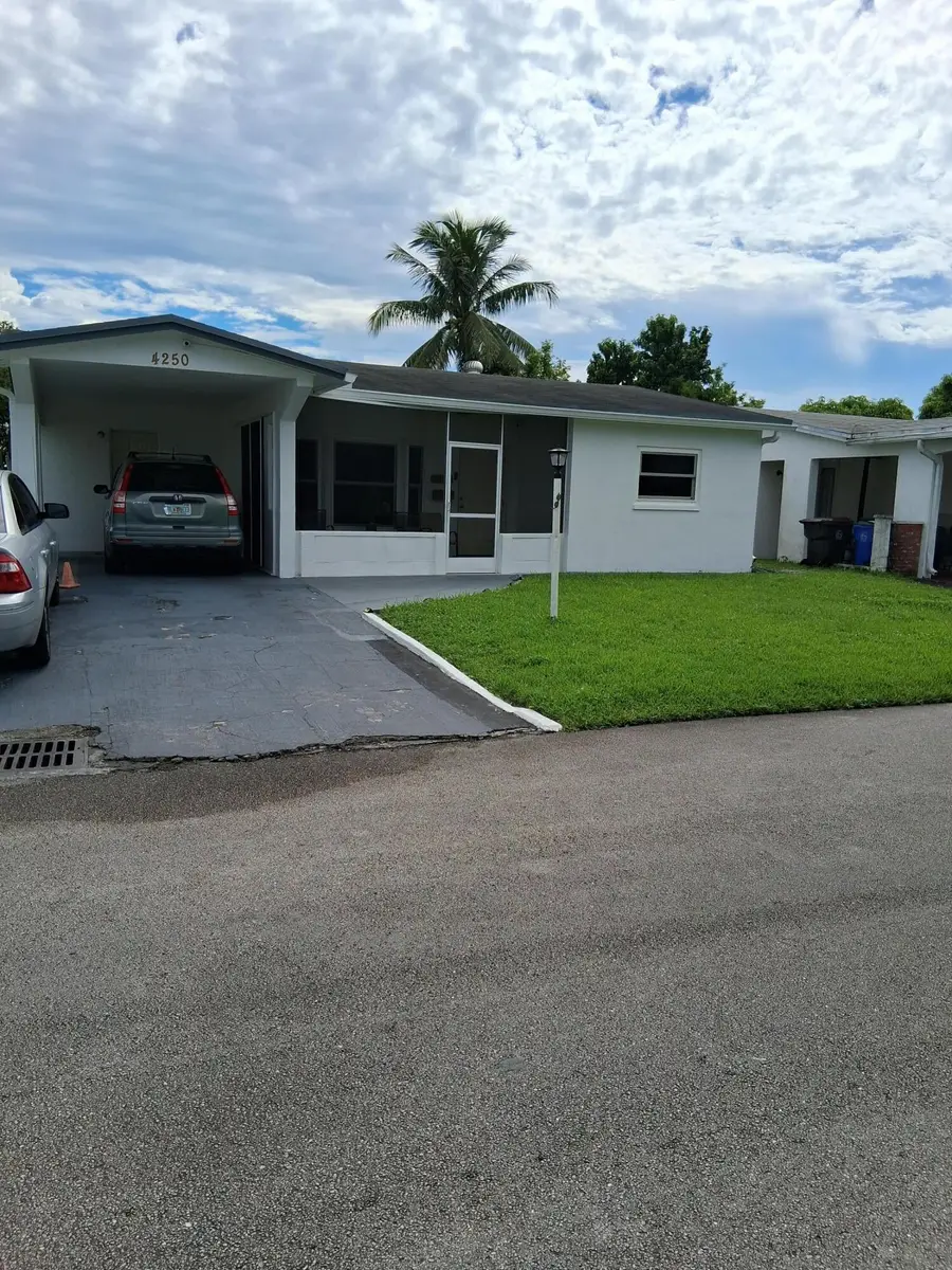 4250 NW 49th Terrace, Lauderdale Lakes, FL 33319 - #2