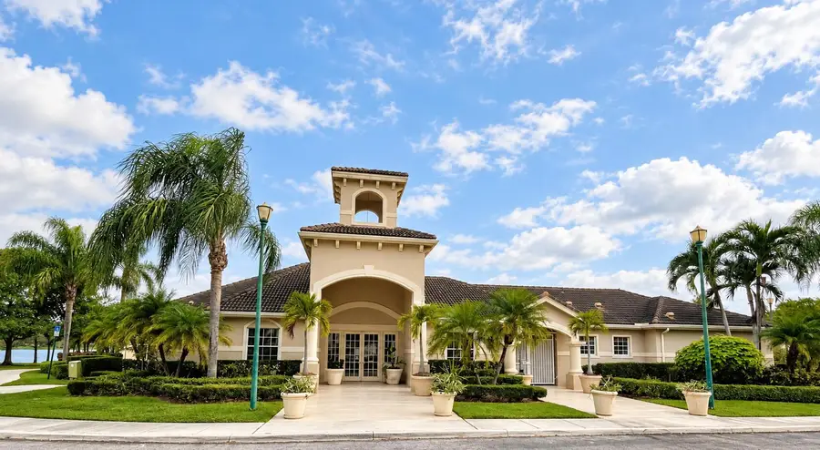 5021 Wiles Road #Apt 301, Coconut Creek, FL 33073 - #2