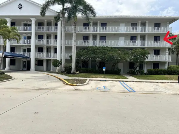 2761 Village Boulevard #306, West Palm Beach, FL 33409