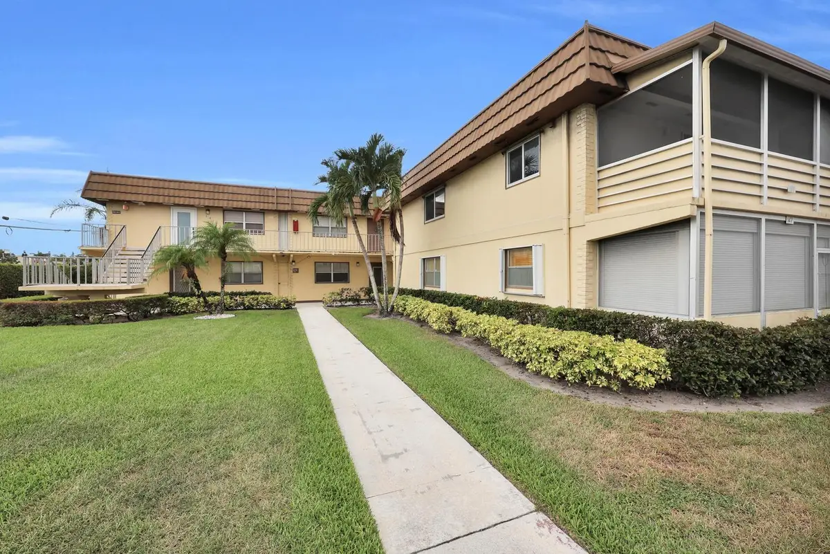 146 Saxony D, Delray Beach, FL 33446 - #1