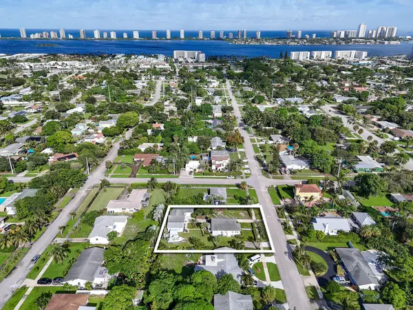 415 Greenbriar Drive, West Palm Beach, FL 33403