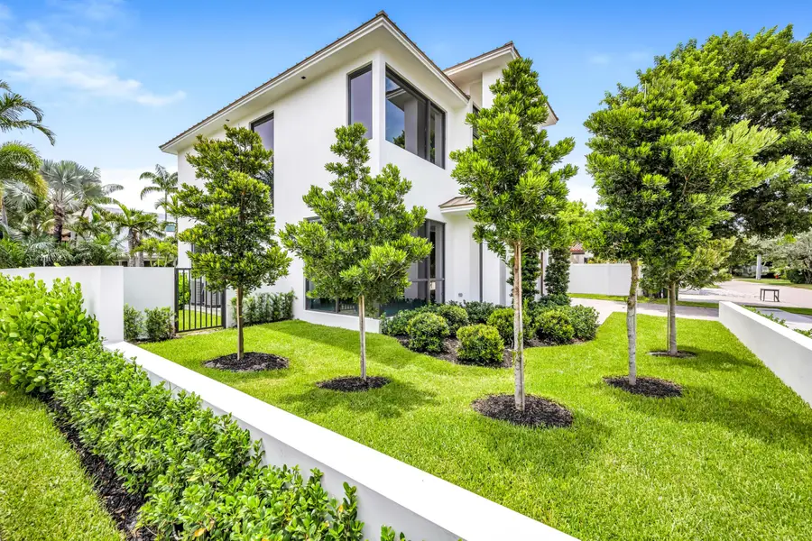 445 NE 11th Avenue, Fort Lauderdale, FL 33301 - #3