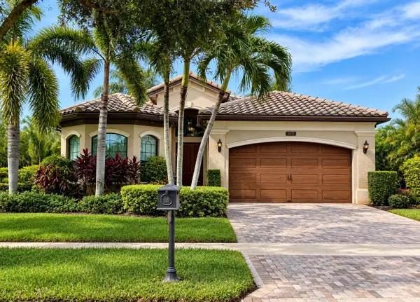 8931 Little Falls Way, Delray Beach, FL 33446
