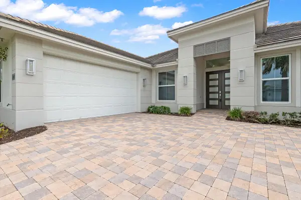 9323 SW Pinnacle Place, Port St Lucie, FL 34987