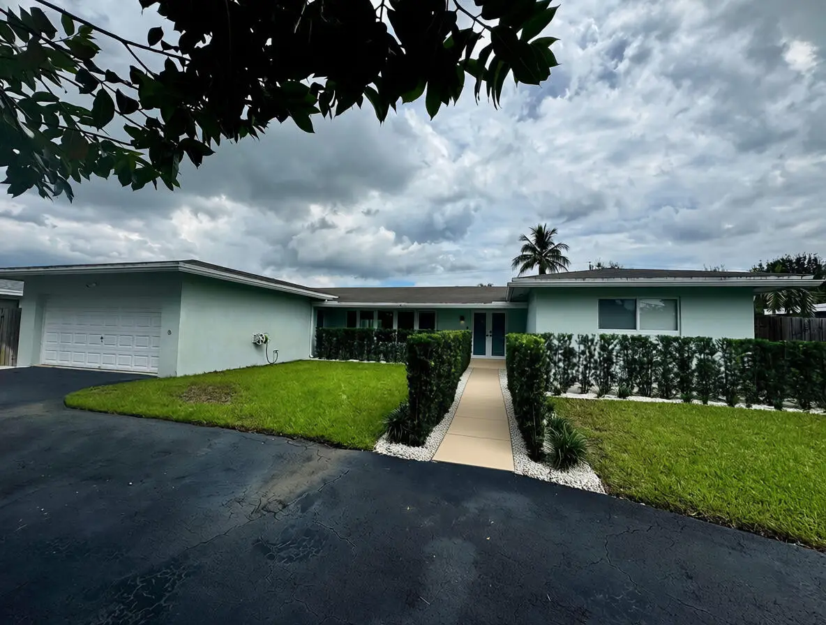 410 SW 55th Terrace, Plantation, FL 33317 - #1