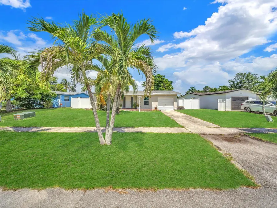 6851 SW 7th Place, North Lauderdale, FL 33068 - #2