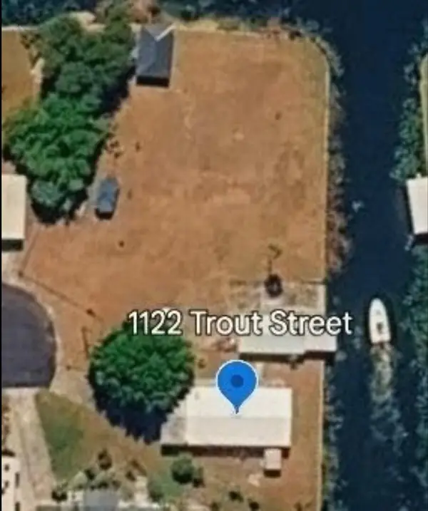 1122 Trout Street, Okeechobee, FL 34974