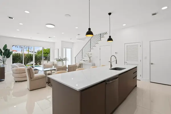 1807 NE 13 Street #1807, Fort Lauderdale, FL 33304