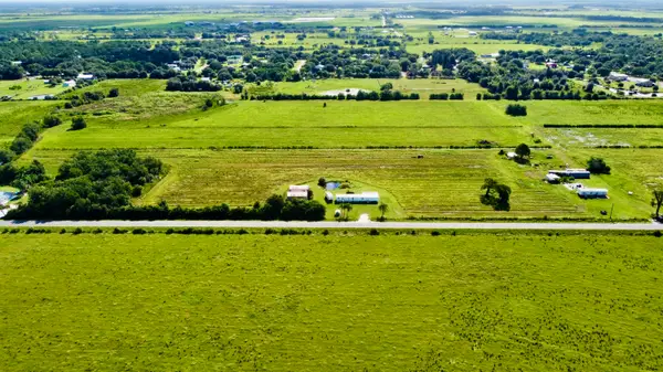 2258 Starns Loop Road, Okeechobee, FL 34974