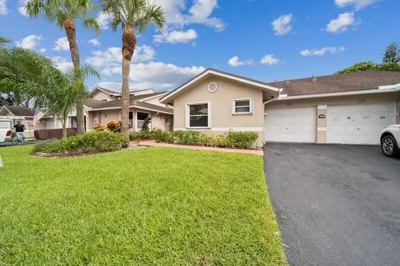 1129 W Lakes Drive, Deerfield Beach, FL 33442 - #1