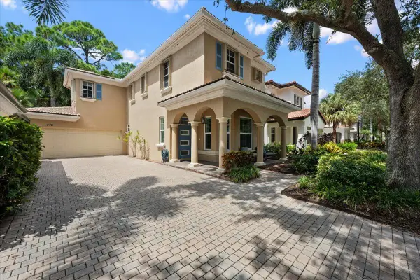 443 Pumpkin Drive, Palm Beach Gardens, FL 33410