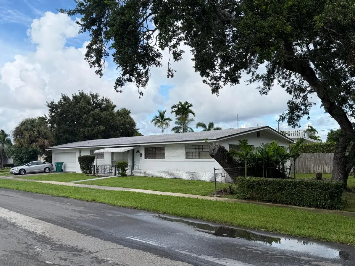717 SW 2nd Terrace, Dania Beach, FL 33004 - #1