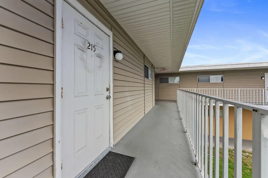 1500 Crescent Circle #B215, Lake Park, FL 33403 - #3