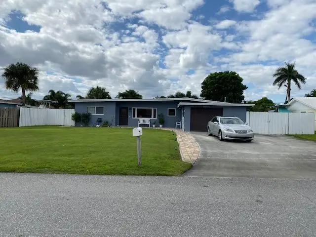 6601 Lake Clarke Drive, Lake Clarke Shores, FL 33406 - #2