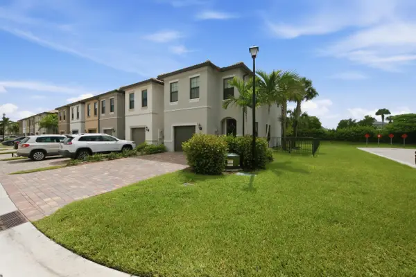 8672 Escue Street, Lake Worth, FL 33467