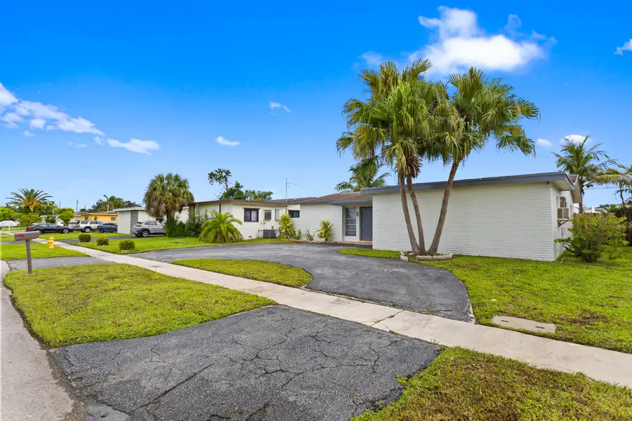 2000 NW 91st Way, Sunrise, FL 33322 - #3