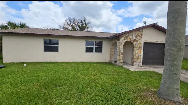 326 SE Dalva Avenue, Port St Lucie, FL 34984