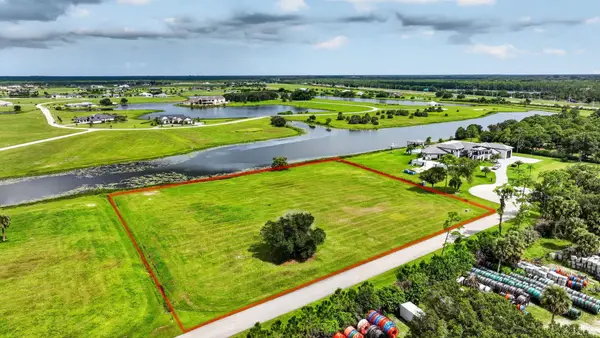6027 SW Hidden Lake Lane, Palm City, FL 34990