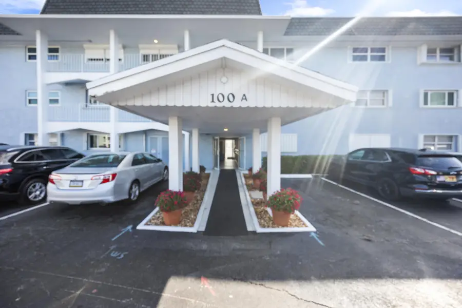100 Shore Court #104, North Palm Beach, FL 33408 - #3