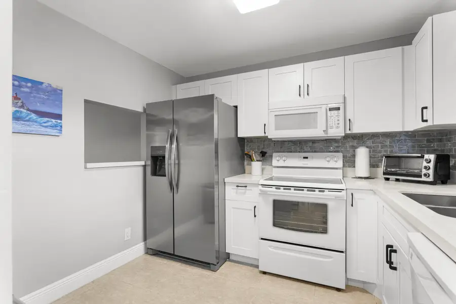 9700 Sunrise Lakes Boulevard #101, Sunrise, FL 33322 - #2