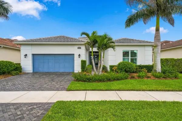 8711 SW Flutto Way, Port St Lucie, FL 34987
