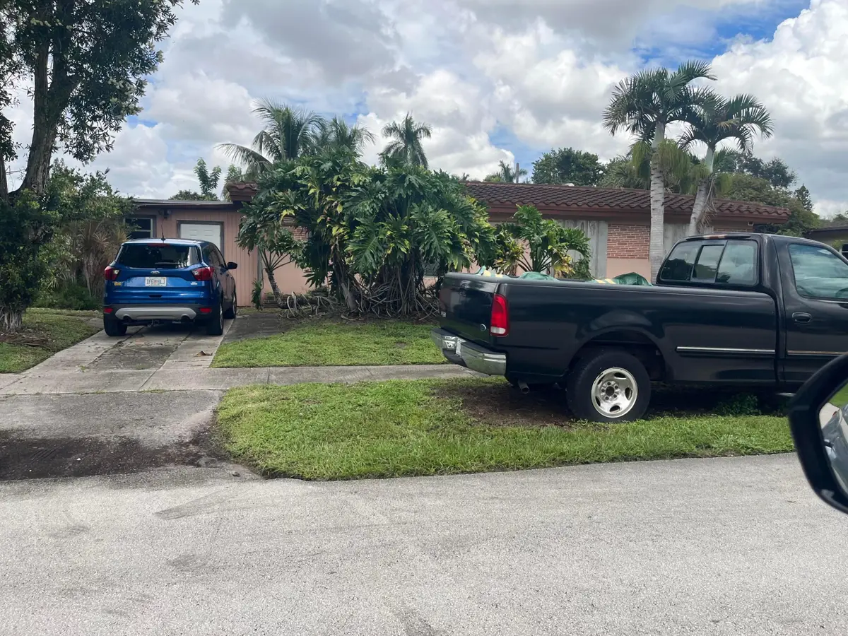 5051 SW 10th Street, Plantation, FL 33317 - #1