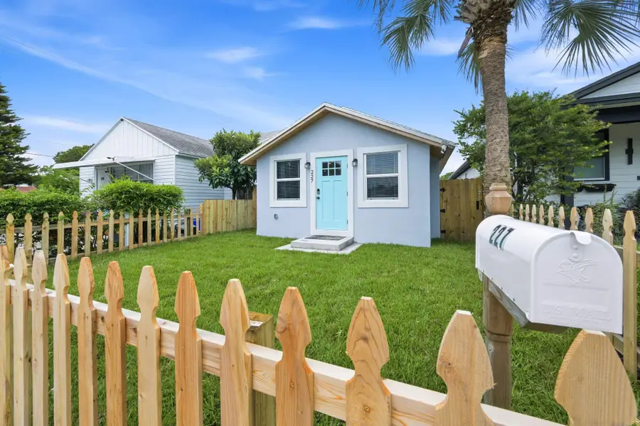 227 S E Street, Lake Worth Beach, FL 33460 - #2