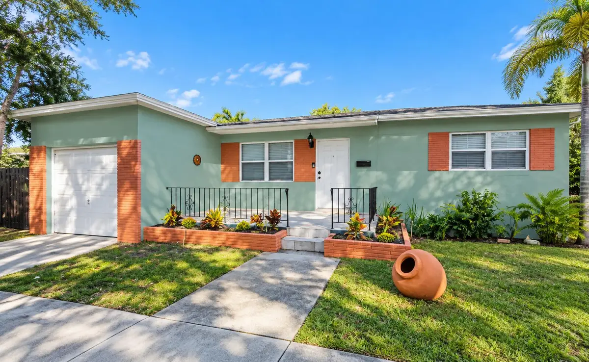 805 S 26th Avenue, Hollywood, FL 33020 - #1