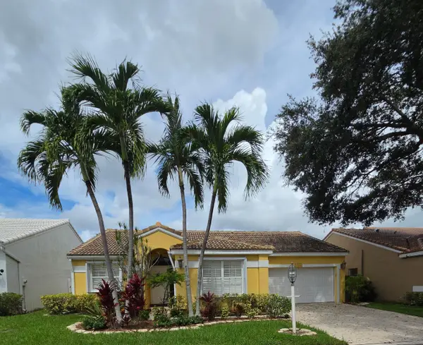 10144 Aspen Way, Palm Beach Gardens, FL 33410