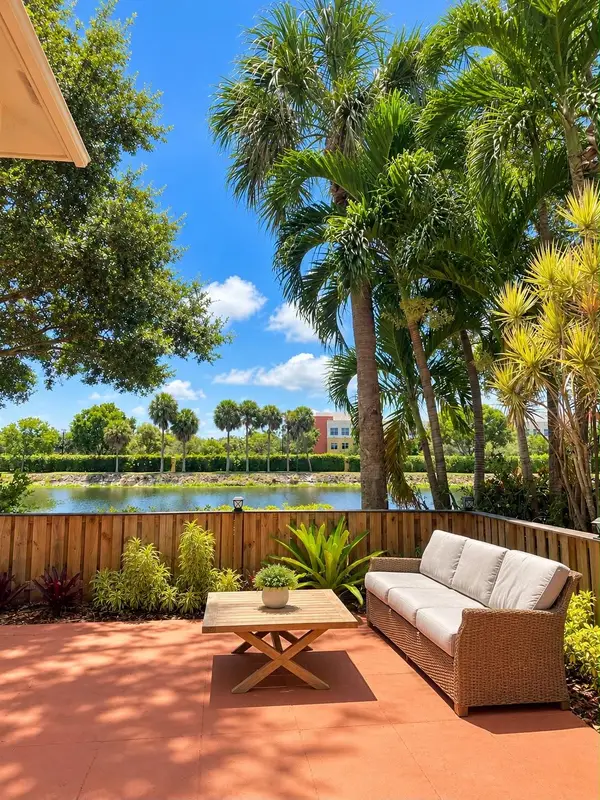 2930 SW 22nd Circle #14B, Delray Beach, FL 33445