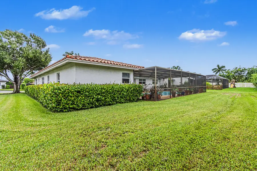 415 Sailboat Circle, Weston, FL 33326 - #2