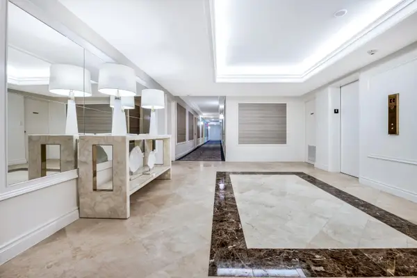 250 Bradley Place #504, Palm Beach, FL 33480
