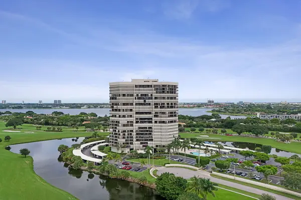 1900 Consulate Place #604, West Palm Beach, FL 33401