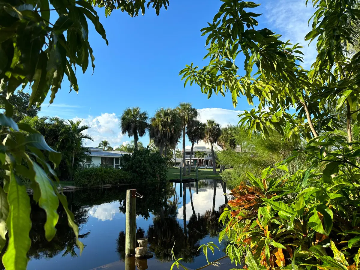 84 E North Shore Avenue, North Fort Myers, FL 33917 - #1