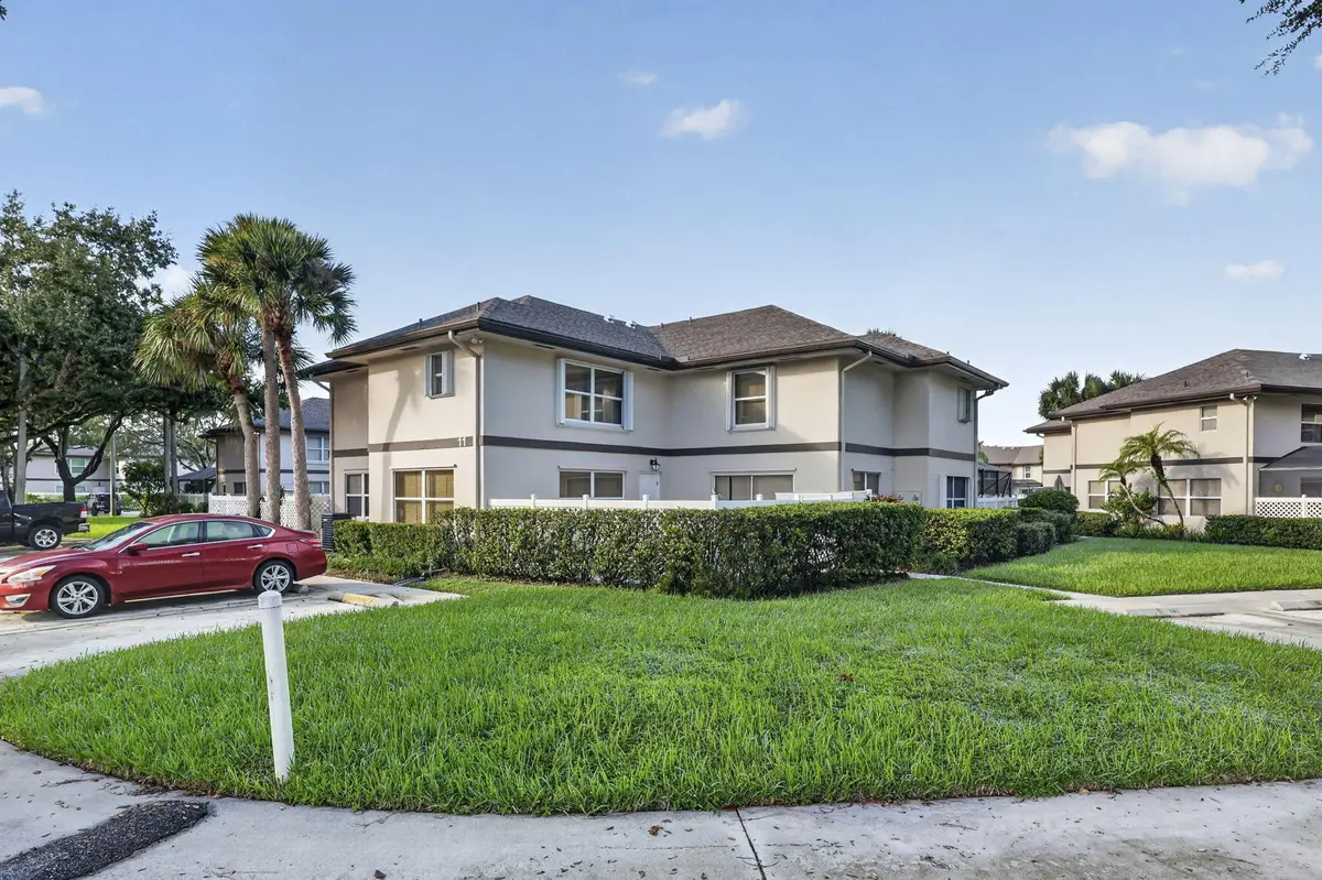 11 Amherst Court #D, Royal Palm Beach, FL 33411 - #1